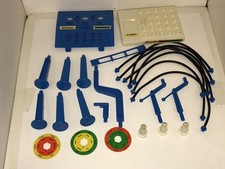 1975 KENNER SIX MILLION DOLLAR MAN BIONIC MAN TRANSPORT REPAIR STATION PARTS LOT