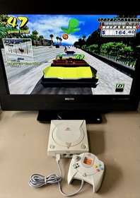 Sega Dreamcast Console System & Crazy Taxi Game (Disc Only) & Cables WORKS GREAT