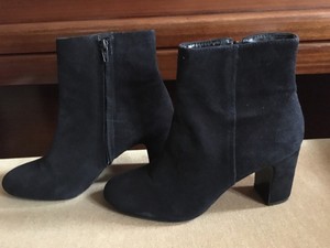 black smart ankle boots