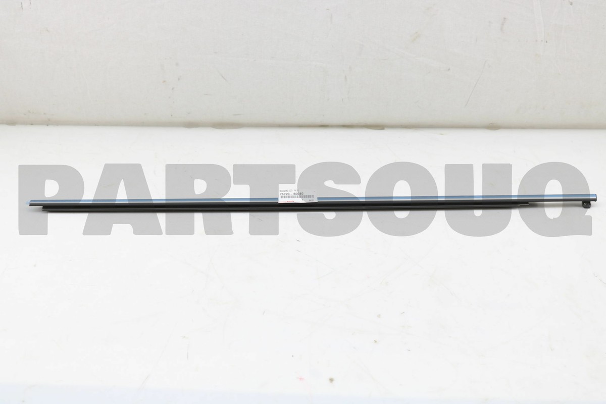 クララ 7571060080 Genuine Toyota MOULDING ASSY, FRONT DOOR BELT, RH 75710