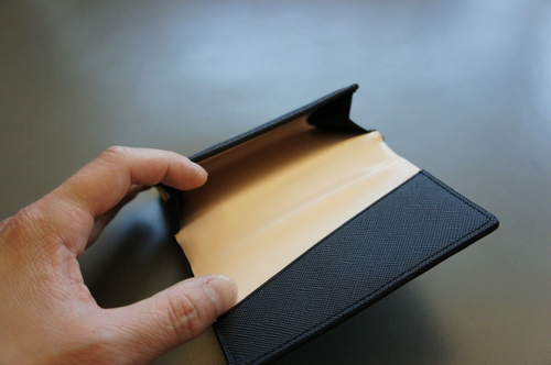 NIB Genuine Mercedes-Benz Mercedes Me Black Leather ID Credit Card Holder Wallet - Picture 9 of 10