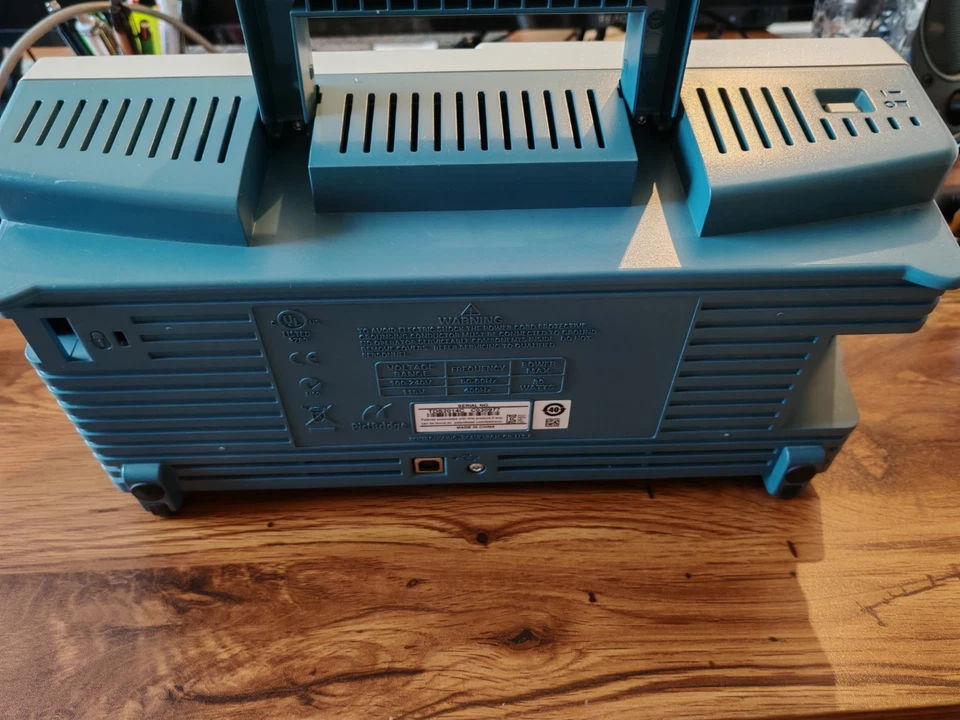 TEKTRONIX TDS 2014C 4-Channel DIGITAL Dtorage Oszilloskop 100MHz 2GS/s - Bild 3 von 4