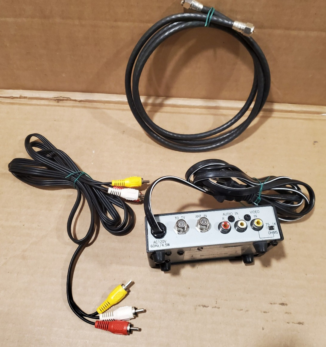Philips RF Modulator Video Signal Converter AV to Coaxial Tested
