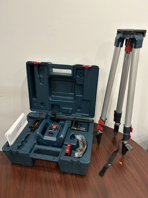 #ad Bosch GRL 240 HV Rotory Self Leveling Laser Kit With Case And Tripod $255.00