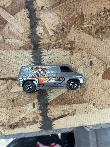 Vintage 1974 Hot Wheels Blackwall California Cruisin Super Chrome Super Van