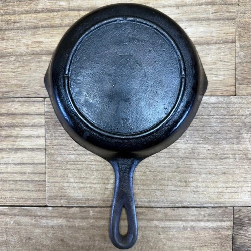 Vintage Lodge #3 U and E 3 Notch Heat Ring 6" Cast Iron Skillet ~ Free Shipping