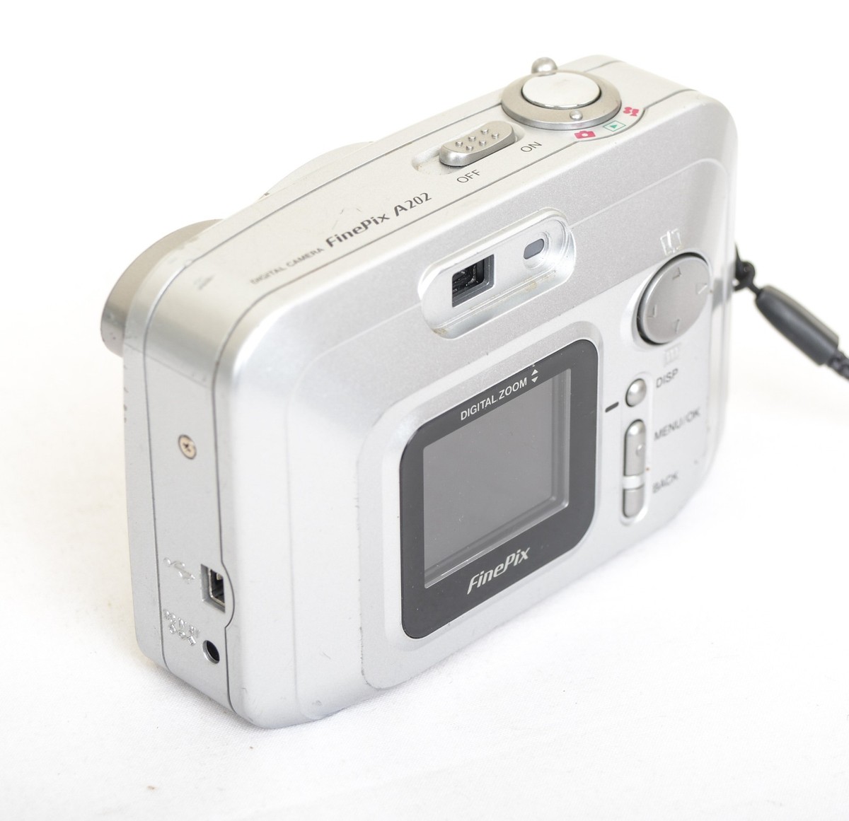 Fujifilm FinePix A Series A202 2.0MP Digital Camera