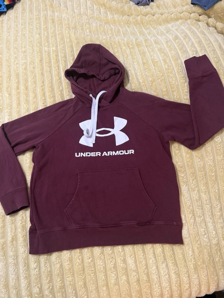 Mujer Borgoña Under Armour, Pullover Sudadera con Capucha, Sudadera Talla Grande Foto 2 de 4