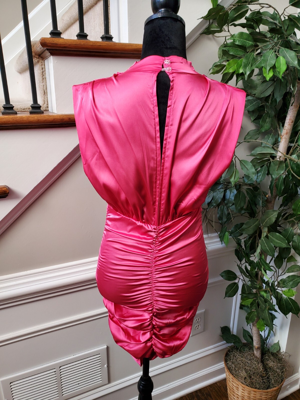 Pink Women's Solid Polyester Mock Neck Sleeveless… - image 7