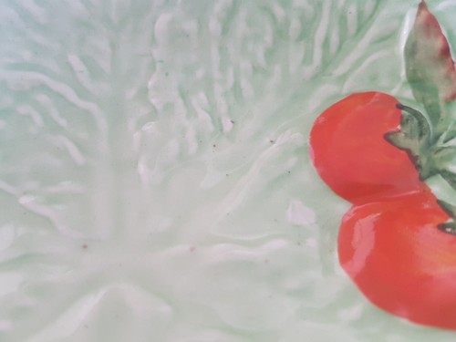 Carlton Ware Leaf Shaped Bowl Tomato Design - Picture 2 of 4