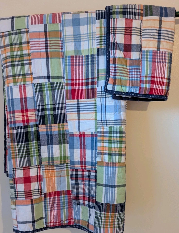 Edredón doble Pottery Barn Kids a cuadros madras retazos con farsa reversible azul rojo Foto 3 de 4