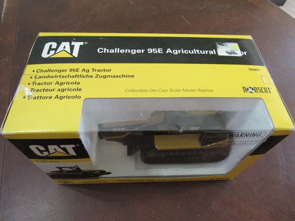 NORSCOTT 1/32 SCALE CAT CHALLENGER 95E AG TRACTOR - NIB - NEVER DISPLAYED - Image 4 of 4