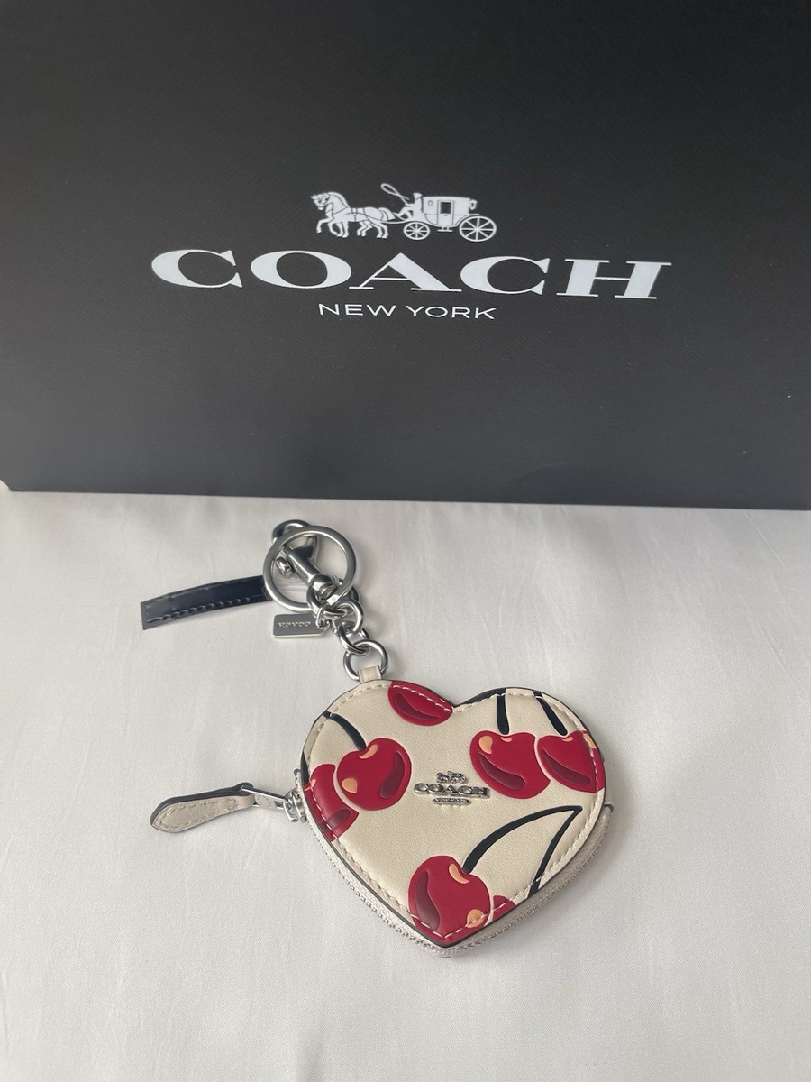 COACH ハート型 チェリー柄ケースキーホルダー CZ091シルバー金具 Coach Heart Coin Pouch Bag Charm With Cherry Print | eBay