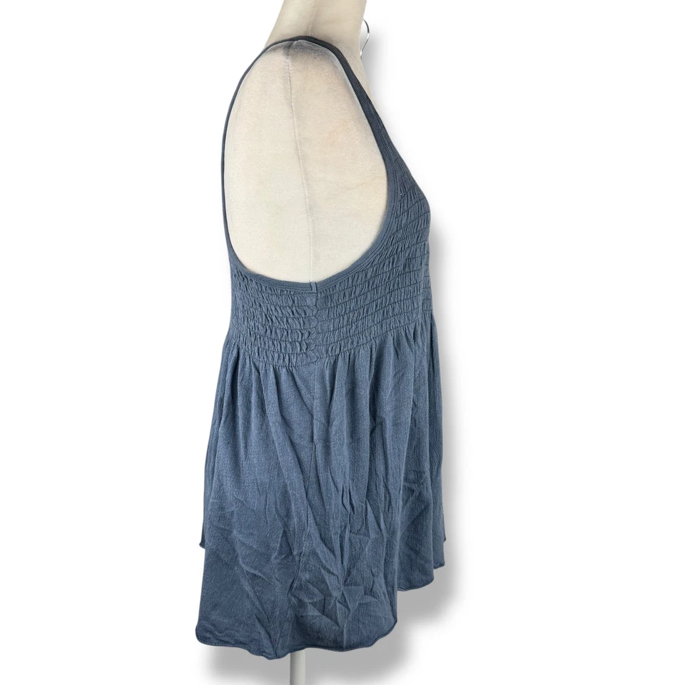 Y2K 2000s Flowy Babydoll 背心上衣女式中号缩褶节日垃圾桶 — 第 3/4 张图片