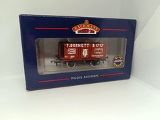 37-125K Bachmann OO Gauge 8 Plank Wagon 'T Burnett & Co' 1907 Collectors' Club