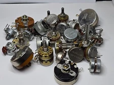 Large lot of 26 Potentiometers Includes OHMITE & Other Brands Various Sizes