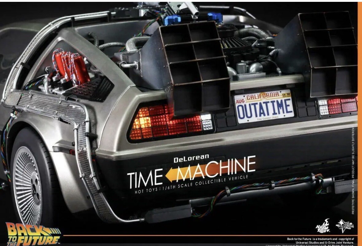 Delorean Hot Toys 1/6 Back to the Future Time Machine MMS260