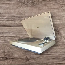 Turntable: Technics SL-1301 Quartz Direct Drive maintained record player