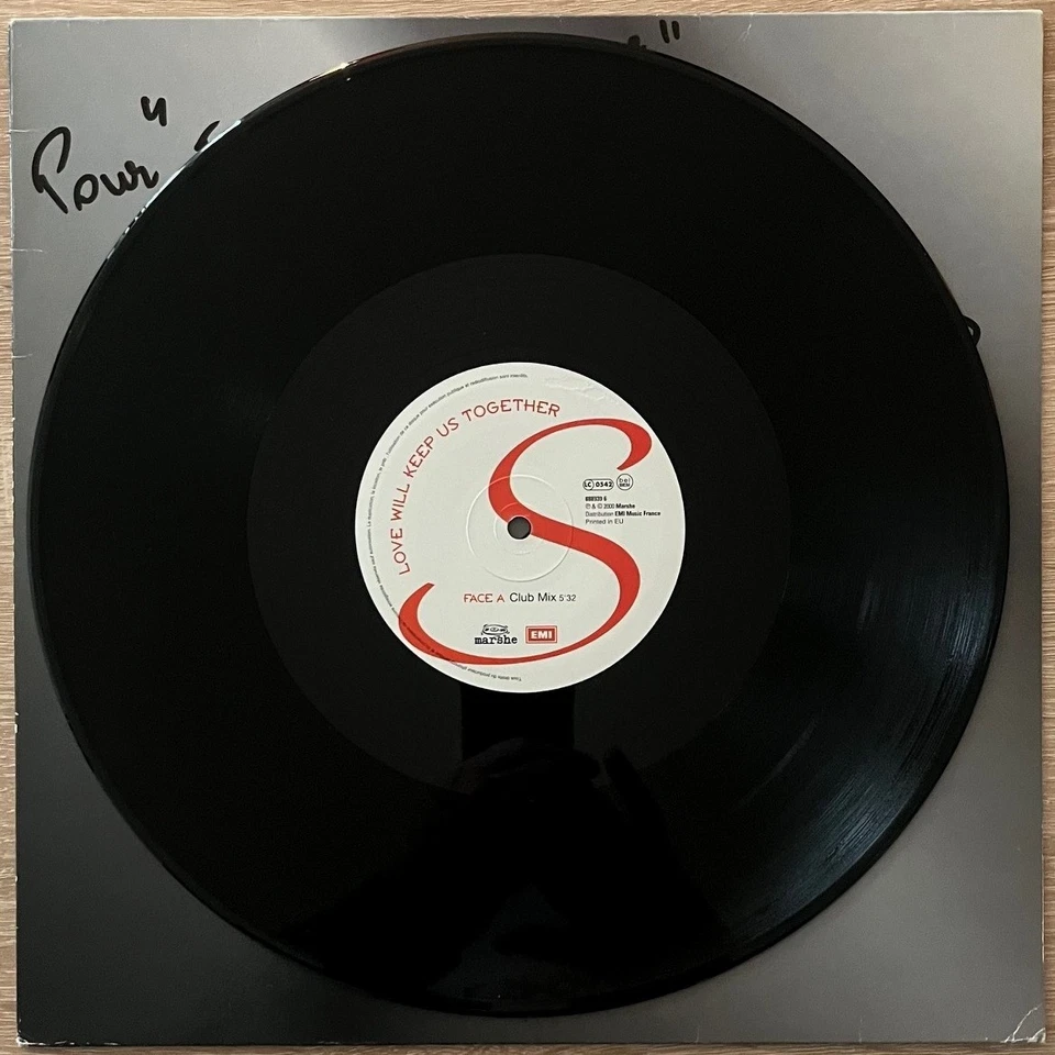 Sheila - Maxi vinyle - Love will keep us together - Dédicacé par Sheila en 2000 - Photo 3/4