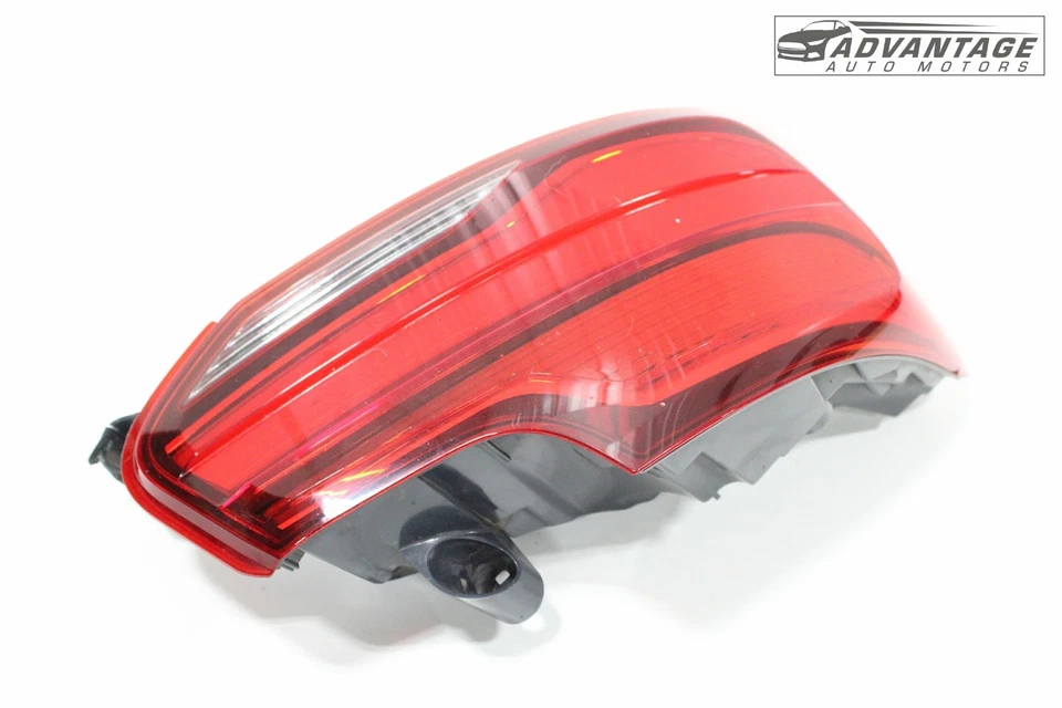 BMW M235I XDRIVE F22 2015-2016 LUZ TRASERA EXTERIOR LUZ TRASERA LED OEM Foto 4 de 4