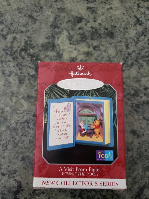Hallmark Keepsake Ornament - 1998 - A Visit From Piglet - Winnie The Pooh