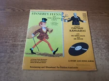 AUTOGRAPHED 1970s VG+ Captain Kangaroo – Finnerty Flynn COVER ONLY NO LP33