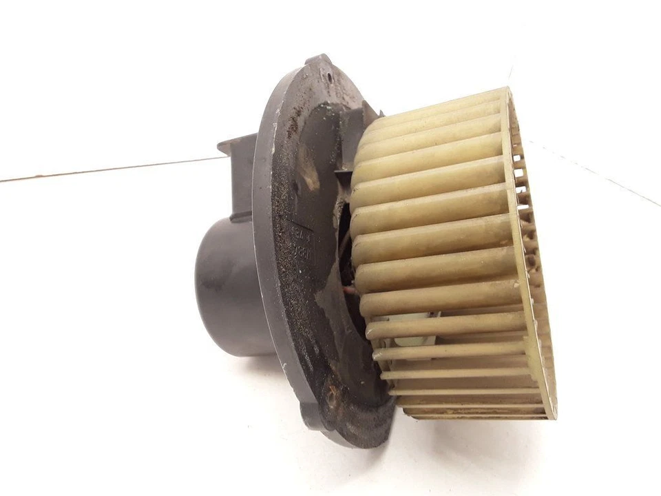 Mercedes-Benz W123 240D 53kW Diesel 1977 LHD Innen Heizlüfter Gebläse — 第 3/4 张图片