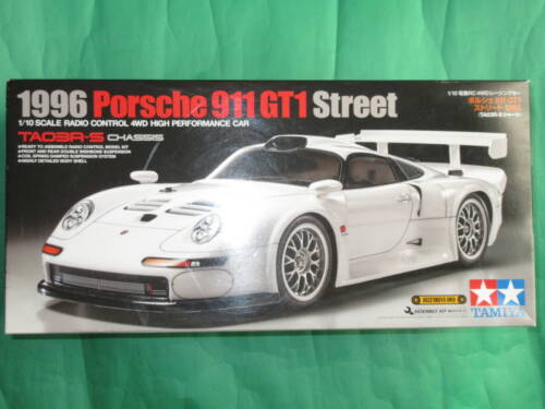 Tamiya 1/10 RC Porsche 911 GT1 Street 1996 (TA03R-S) - Afbeelding 1 van 1