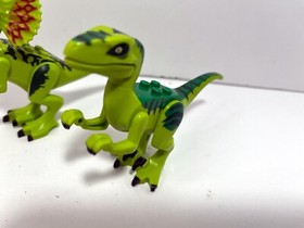 LEGO Jurassic World: Velociraptor from 10757 + Dilophosaurus from 75916