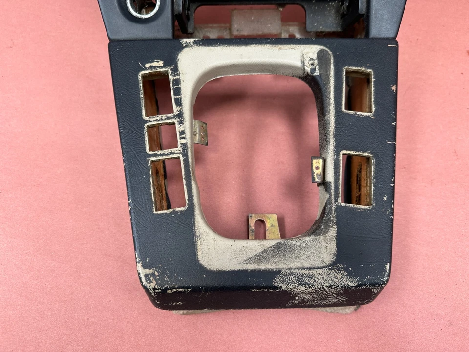 Console central BMW E28 528e 524td 528I 533I armazenamento divisória preto fabricante de equipamento original #86232 - Imagem 3 de 4