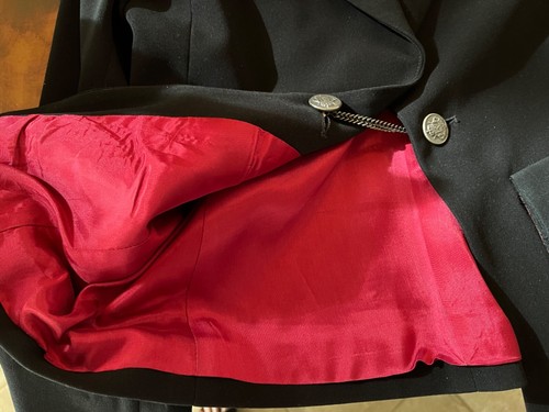 BLACK SUIT JACKET, DRAMA SIZE 6, SILVER BUTTON/CHAIN CLOSURE, BRIGHT LINING - Picture 9 of 10