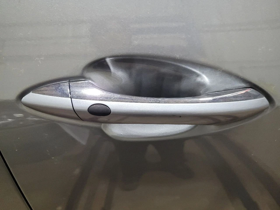 2012 - 2017 HYUNDAI AZERA Passenger Right Front Door Electric GRAY Foto 3 de 4