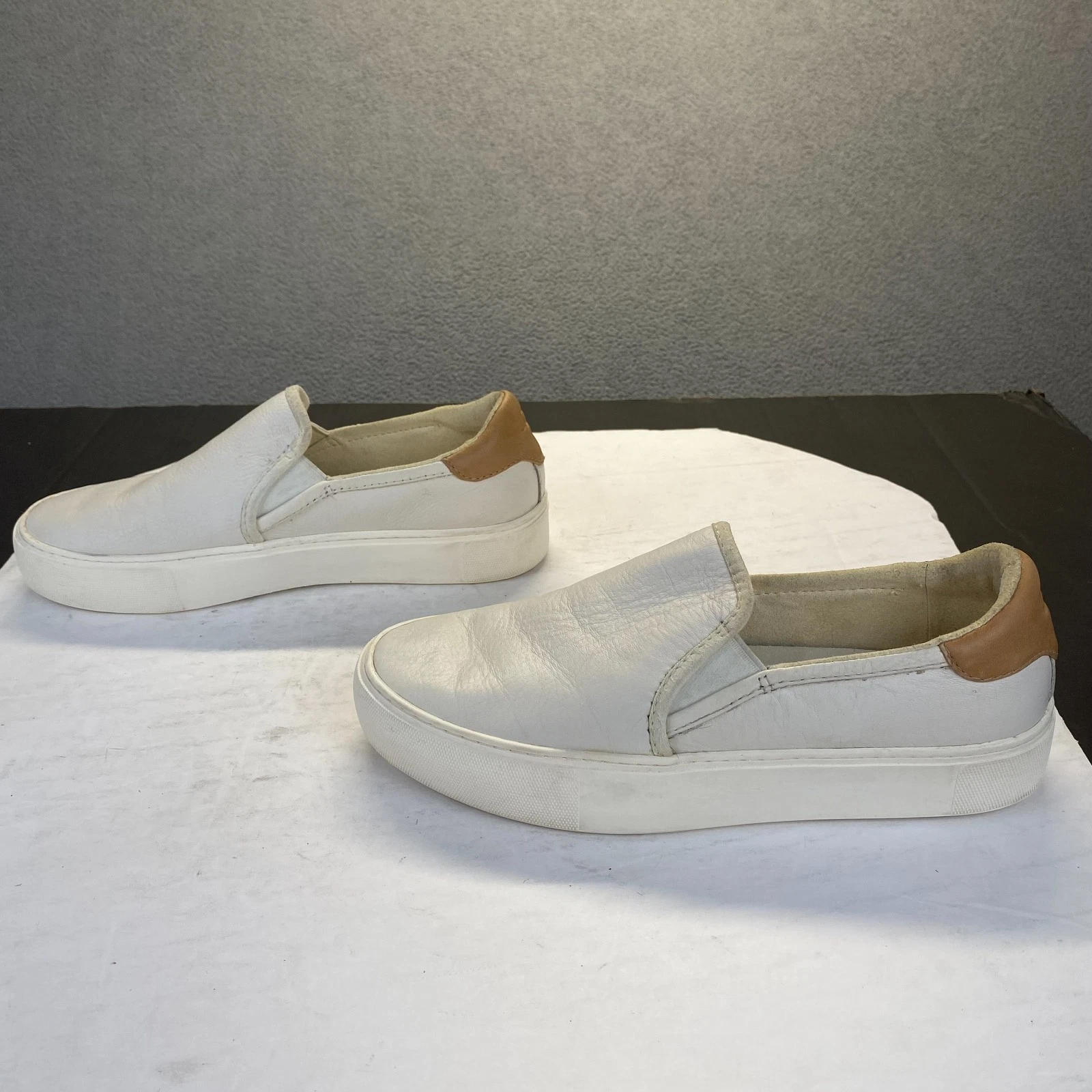 Sneakers basse UGG Australia slip on donna pelle bianca taglio basso taglia 7