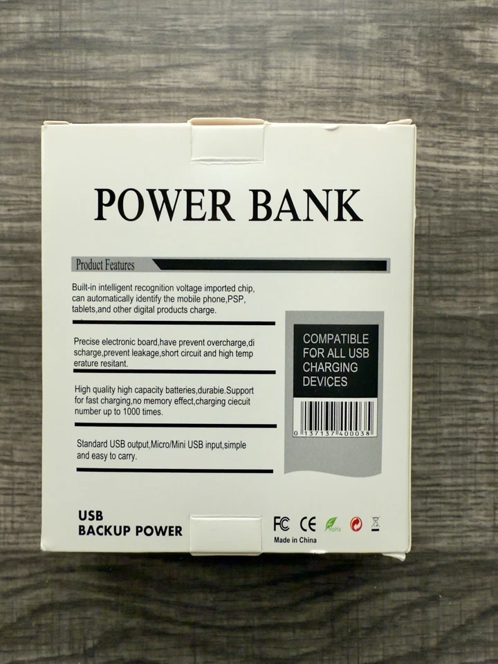 Power Bank portátil bateria de carregamento rápido com 4 cabos integrados - Imagem 2 de 4