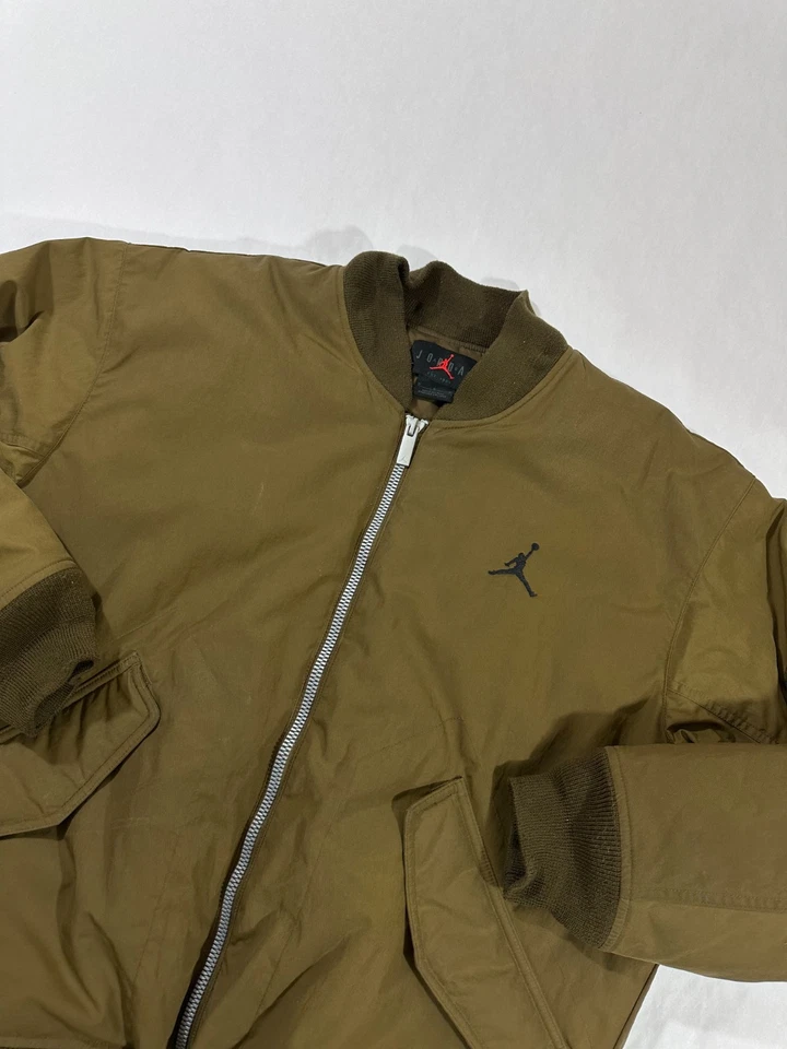 Jordan Flight Bomber Jacket Size M Green - Image 2 of 4