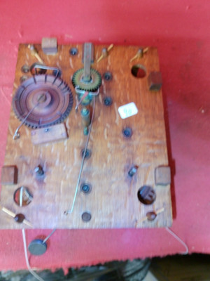 GOOD LOOKING WOOD WORKS WEIGHT CLOCK MOVEMENT # 90( NEW LOW PRICE )