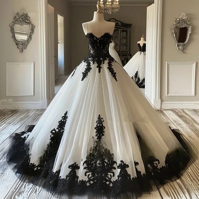Black White Gothic Victorian Wedding Dresses Sweetheart Applilque Bridal  Gown