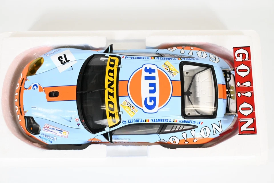 Minichamps 1/18 Porsche 911 GT3 RSR 24H Le Mans 2006 Diecast Car - Image 2 of 4