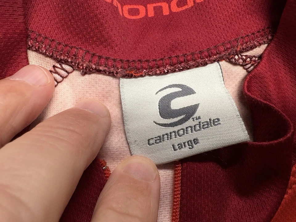 Cannondale 品牌红色骑行服,尺寸 L — 第 3/4 张图片