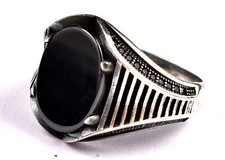 Sterling Silver 925 Handmade Black Onyx Gemstone Unisex Wear Ring RS-1608