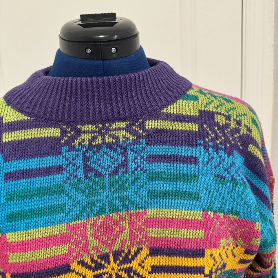 Women’s Vtg Retro Pull Over Sweater Size Medium  80s 90s Colorful Retro Rainbow - Image 4 of 4