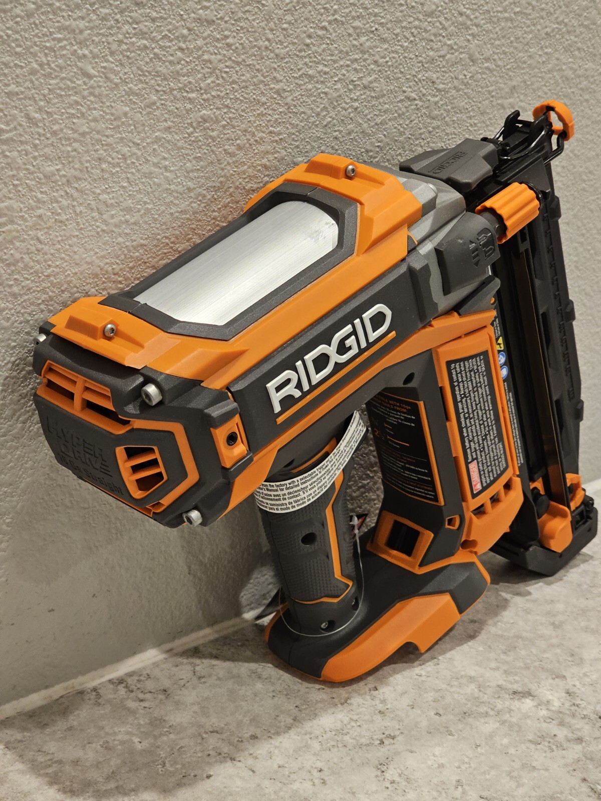 RIDGID R09892B 18V HyperDrive Brushless 16 Ga Finish Nailer (Tool Only