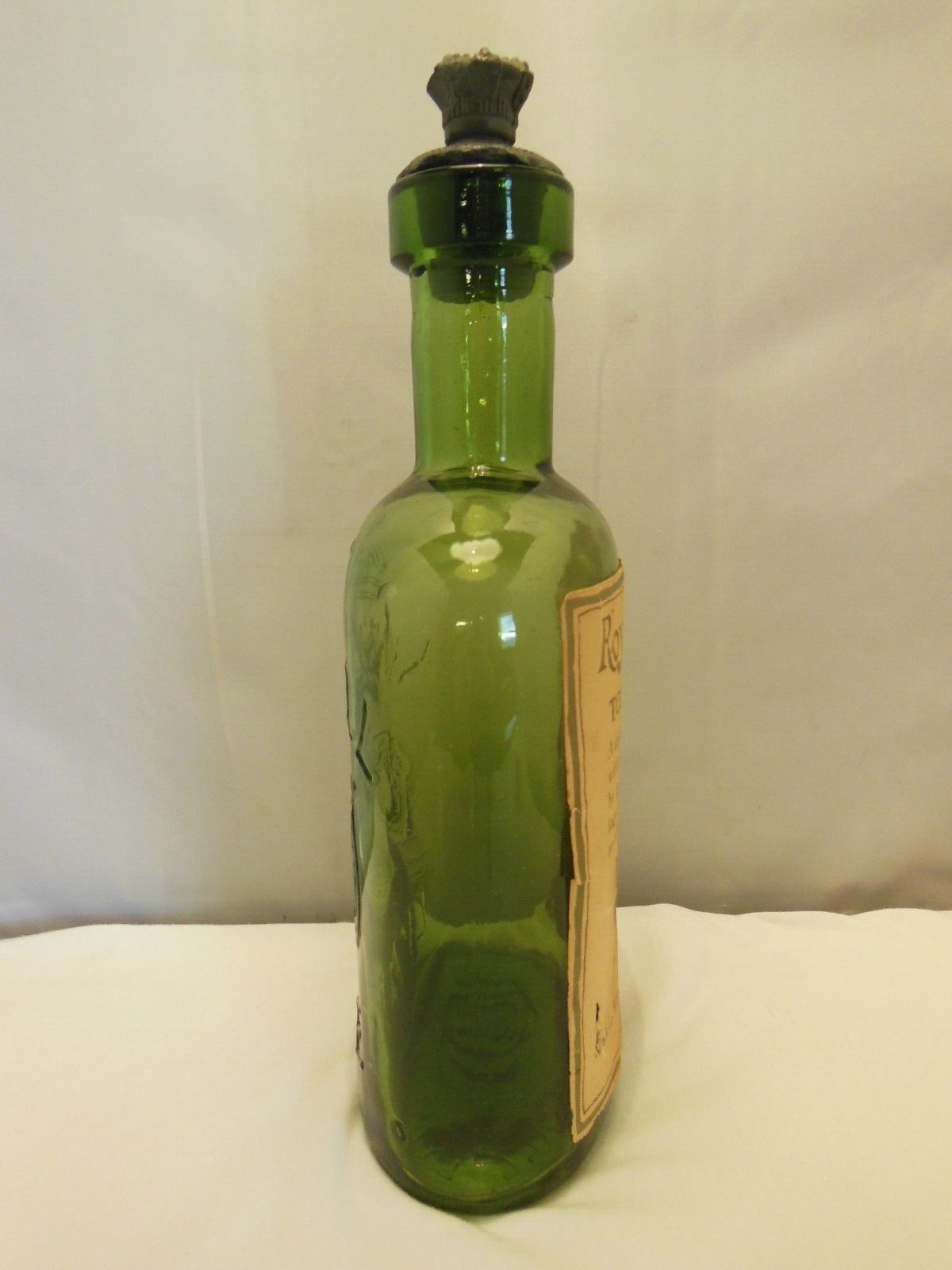 VINTAGE ROYALL LYME STORE DISPLAY GREEN EMBOSSED BOTTLE BERMUDA ENGLAND