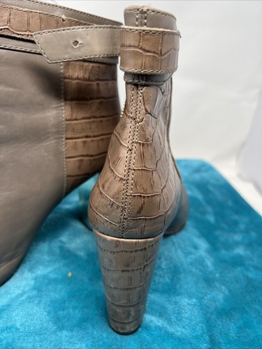 Ann Taylor Sam Side Zip Taupe Latte Leather Croc Embossed Ankle Bootie Heels 10M - Picture 7 of 18