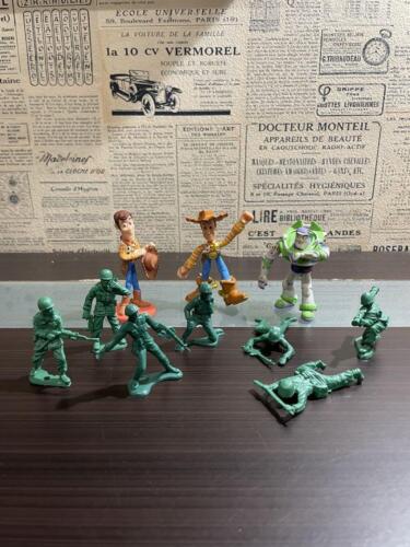Lot de 10 figurines Toy Story Woody Buzz armée verte Disney Pixar andy's jouets - Photo 1 sur 1