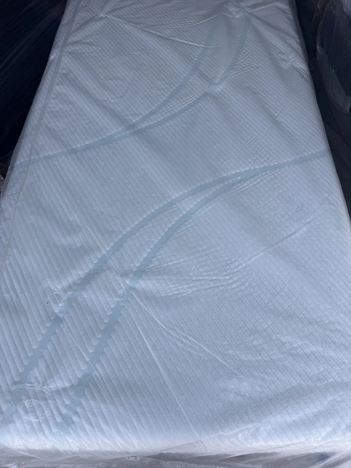 Tempur-pedic mattress Pro Adapt Medium Contour   Twin XL/ Split CK ex-display. - Image 4 of 4