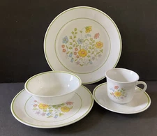 Corelle Spring Meadow 5 Pc Place Setting Dinner Salad Plate Soup Bowl Cup/Saucer