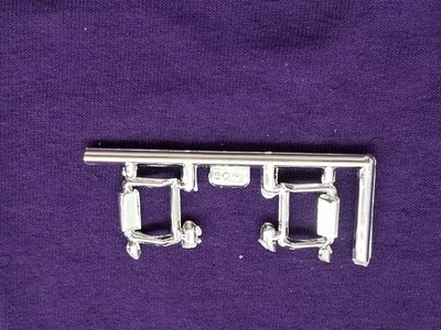 Diamond REO Truck Tractor STEPS #504 (mounts to battery box) for 1:25 AMT Model