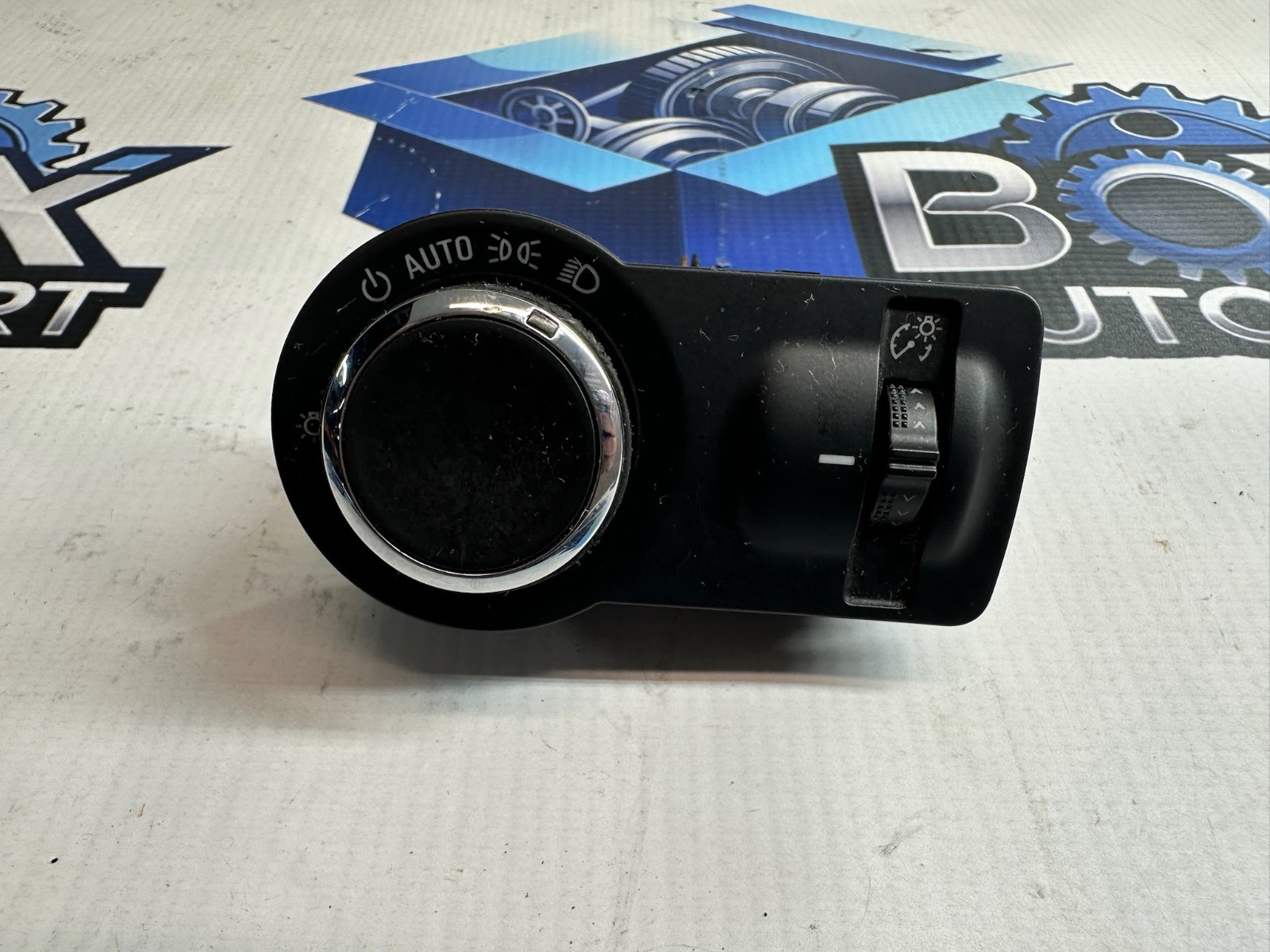 2016-2020 CHEVY SONIC Headlight Head Light Control Switch  95248626