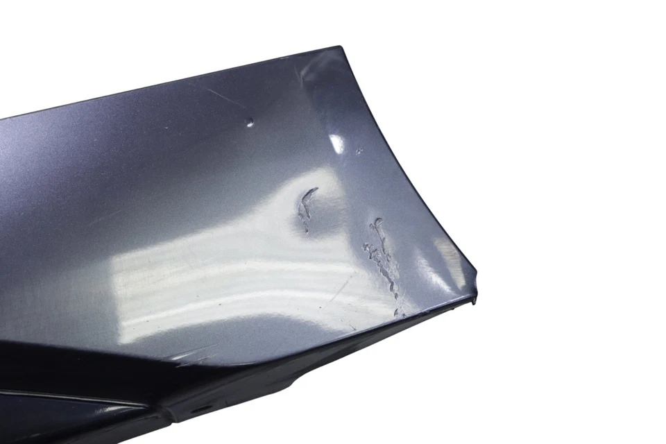 Panel basculante moldeado faldón lateral pasajero derecho BMW I8 I12 2014-2020 FABRICANTE DE EQUIPOS ORIGINALES Foto 2 de 4